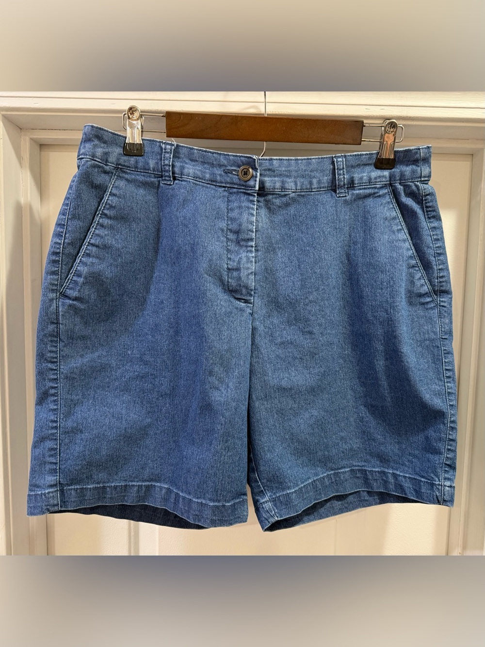 Kim Rogers Blue Denim Women's Shorts Size 12 - Picture 1 of 12